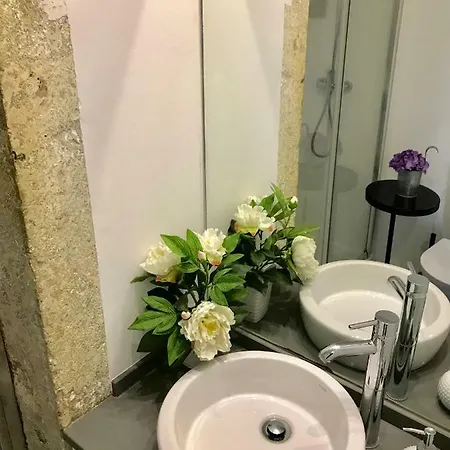 Misericordia! Bairro Alto Concept Apartment