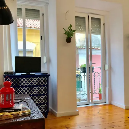 Misericordia! Bairro Alto Concept Apartment